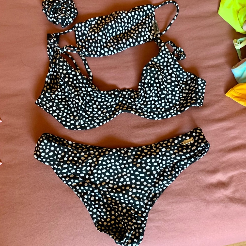 Blackbough bikini set